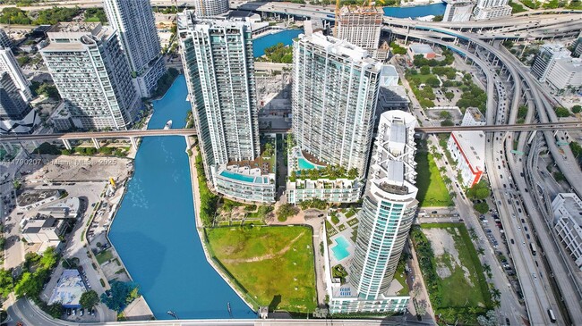 Building Photo - 350 S Miami Ave