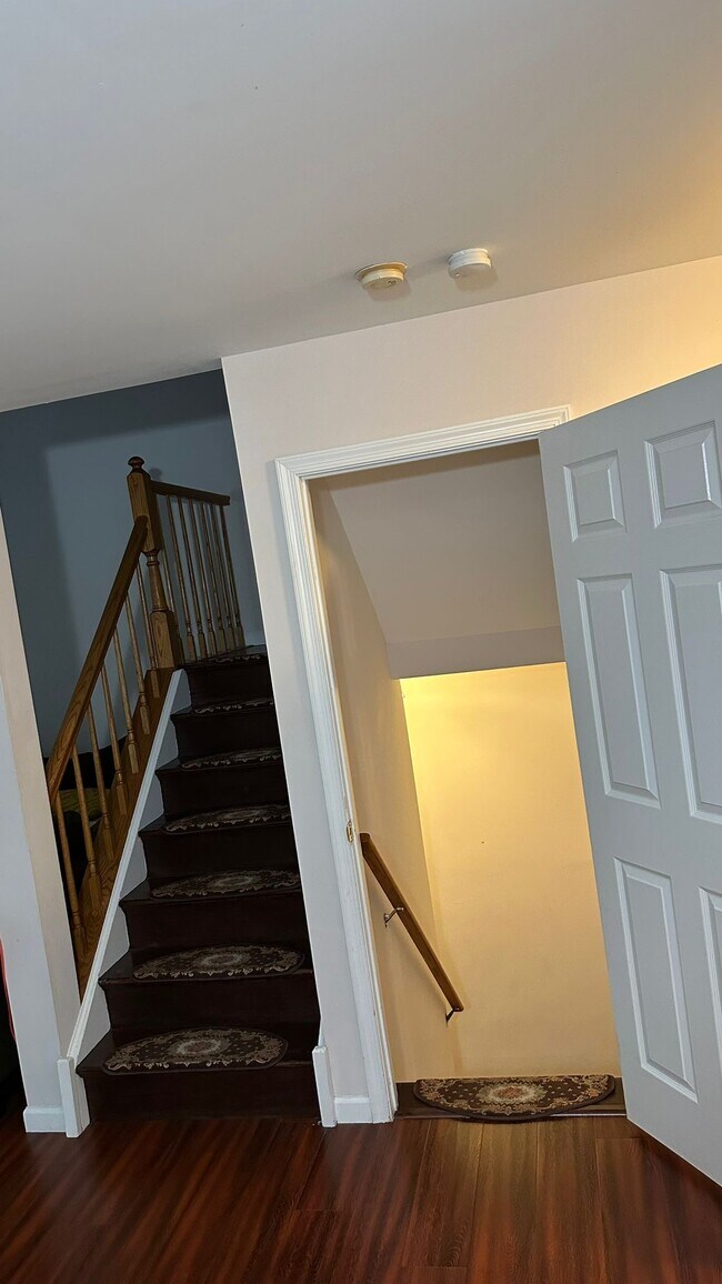 Building Photo - 133 Forge Ln