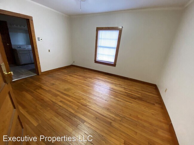 Building Photo - 2 br, 2 bath House - 315 West Lagrange Street