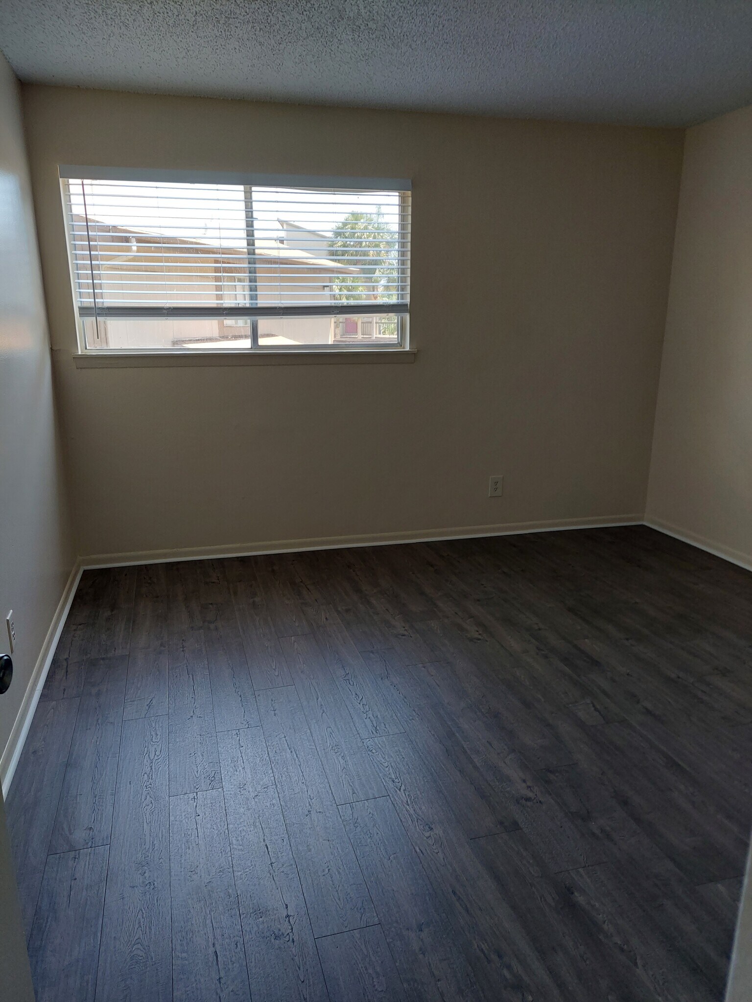Bedroom - 6312 Newtown Cir