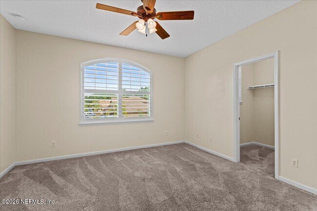 Building Photo - 1201 E Redrock Ridge Ave