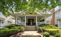 Building Photo - Sunny, Spacious, & Spectacular