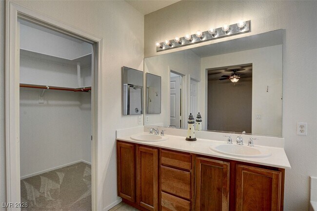 Building Photo - 8113 Slate Falls St