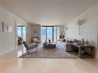 Building Photo - 1111 Crandon Blvd
