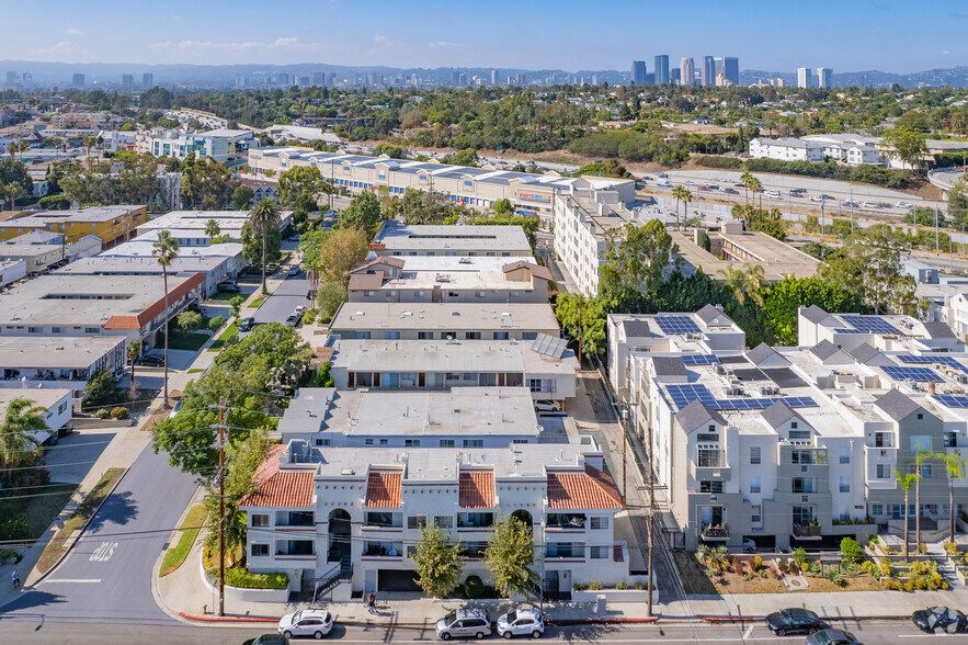 3460 Jasmine Ave Los Angeles, CA 90034-3875 - Lido Apartments - 3460 Jasmine Avenue