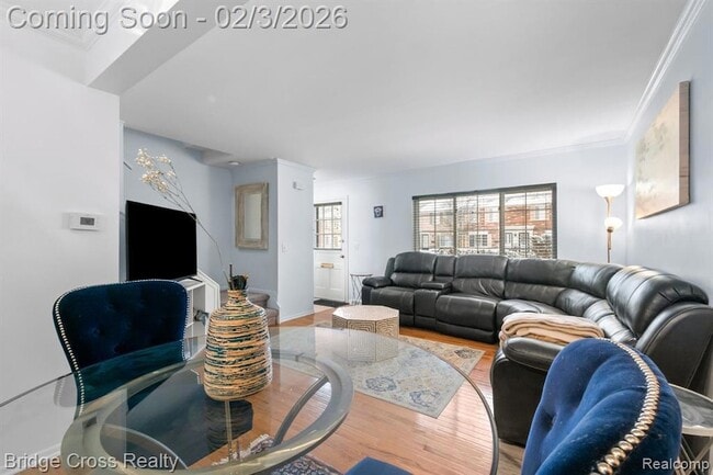 Building Photo - 4811 Mansfield Ave