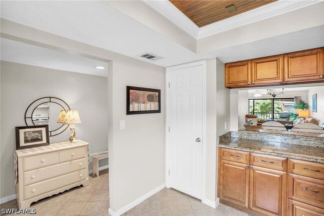 Building Photo - 4640 Chantelle Dr