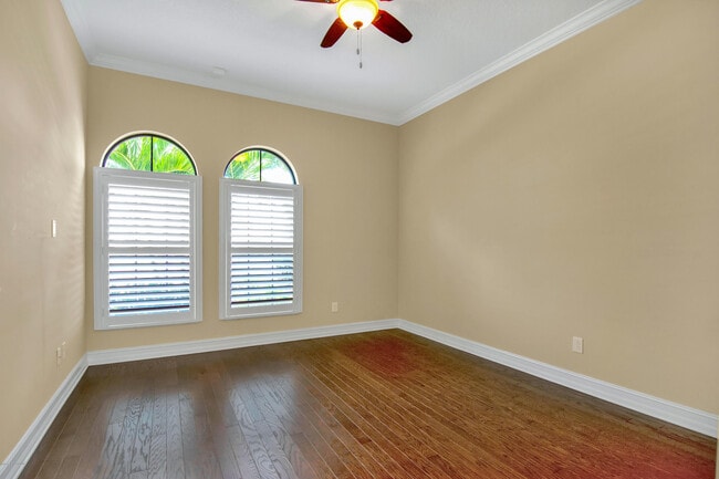 Building Photo - 7055 Primavera Ln