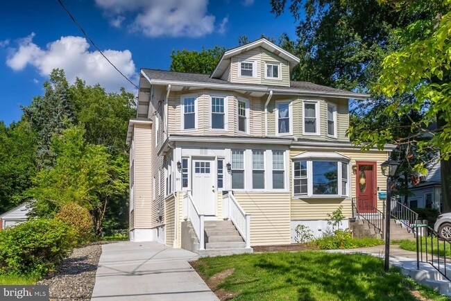 Building Photo - 511 Bettlewood Ave