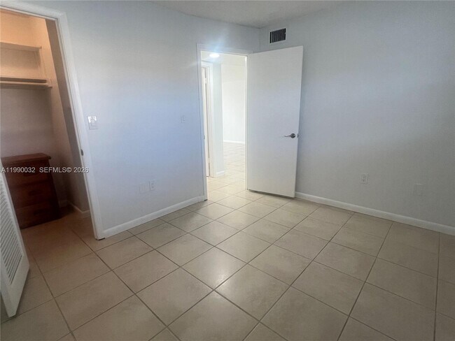 Building Photo - 8500 Sunrise Lakes Blvd