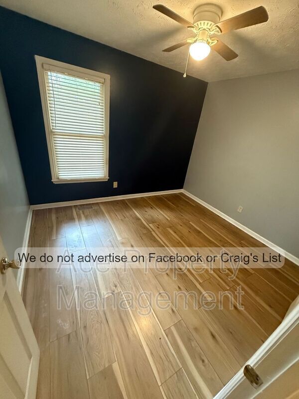 Building Photo - 212 Fair Oaks Dr