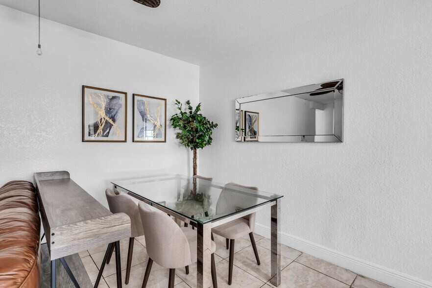 Building Photo - 2970 NW 15th St