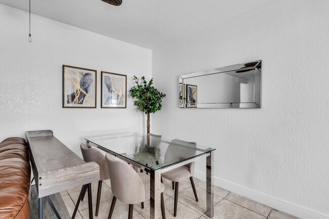 Building Photo - 2970 NW 15th St