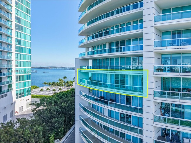 Building Photo - 2127 Brickell Ave