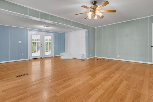 Building Photo - Move-In Ready Home in a Prime Summerville ...