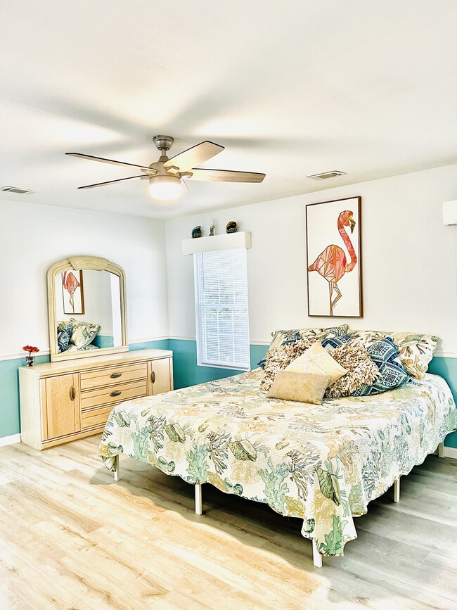 Building Photo - 905 4th Ave N