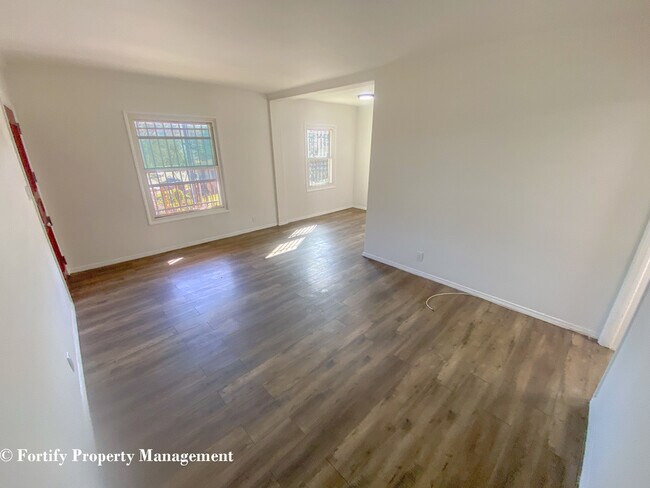 Building Photo - 3403 W 84th Pl