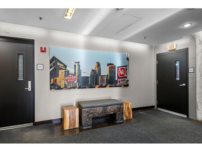 Building Photo - 618 N Washington Ave