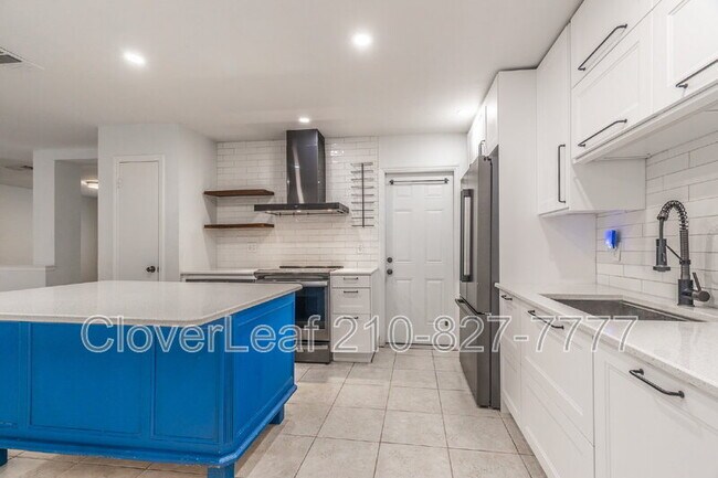 Building Photo - 15410 Wood Sorrel
