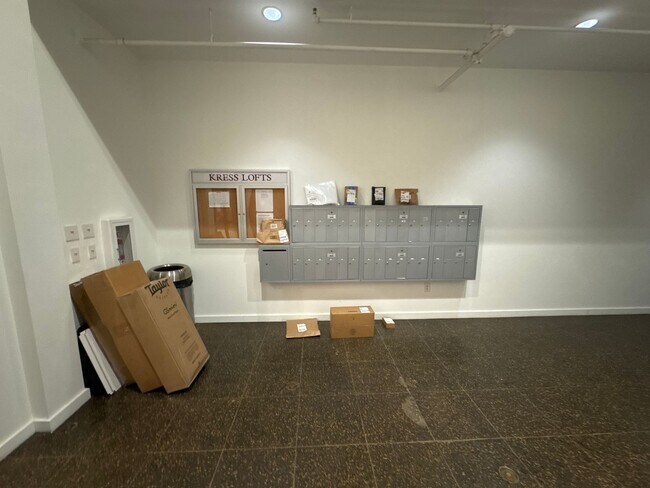 Building Photo - Iconic Kress Building 2BR Condo with Parking & Sound Panels