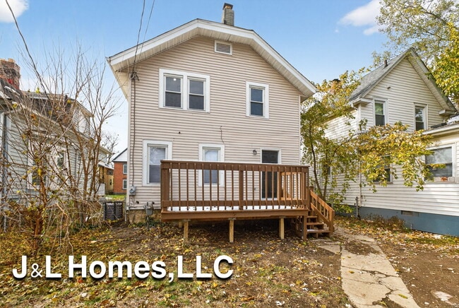 Building Photo - 888 Miller Ave