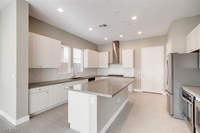 Building Photo - 11285 Essence Point Ave