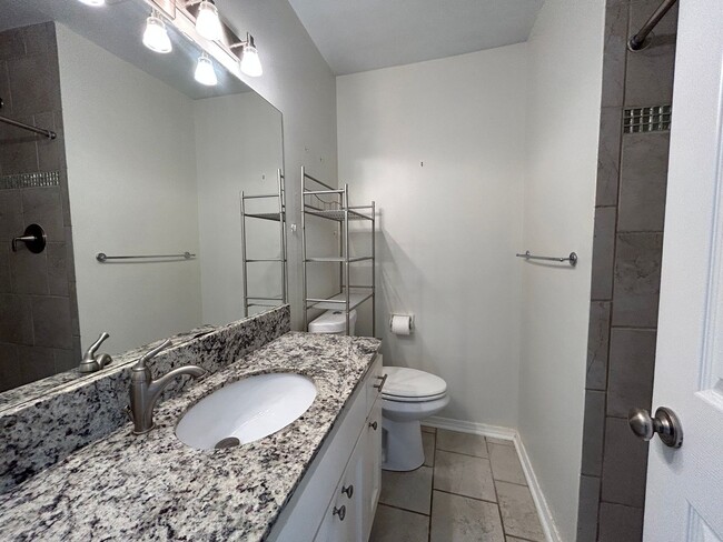 Building Photo - For Lease | Midtown Tulsa - Duplex | Avail...