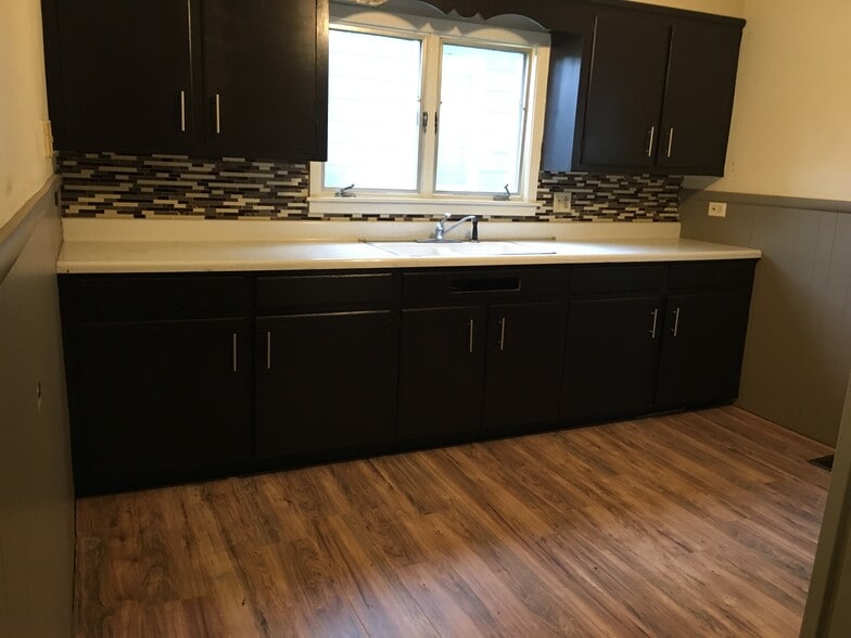 Building Photo - 55 Jarvis St