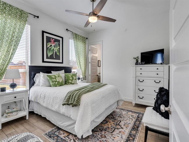 Building Photo - 5422 Farm Hill Way