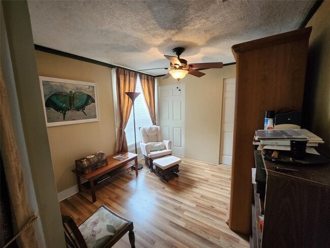 Building Photo - 3127 Avenue Q