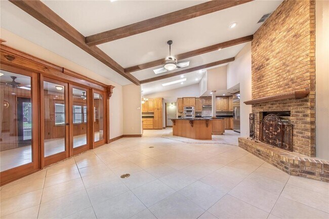 Building Photo - 7740 Lake Hatchineha Rd