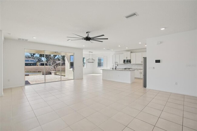 Building Photo - 10747 Laxer Cay Loop