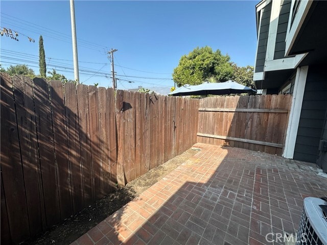 Building Photo - 824 N Pasadena Ave