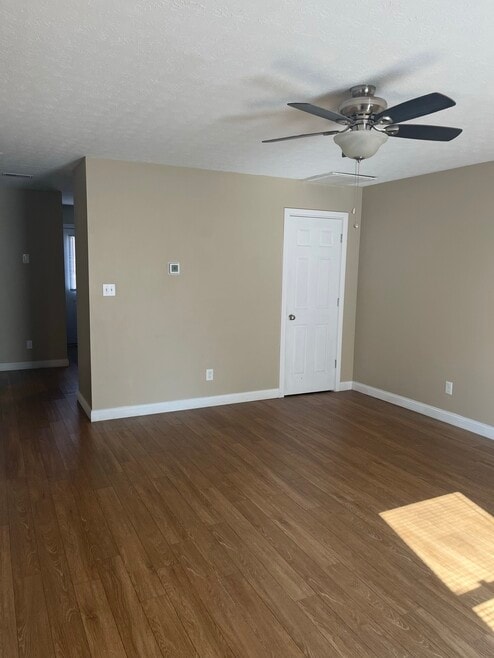 Building Photo - 106 Countryside Dr