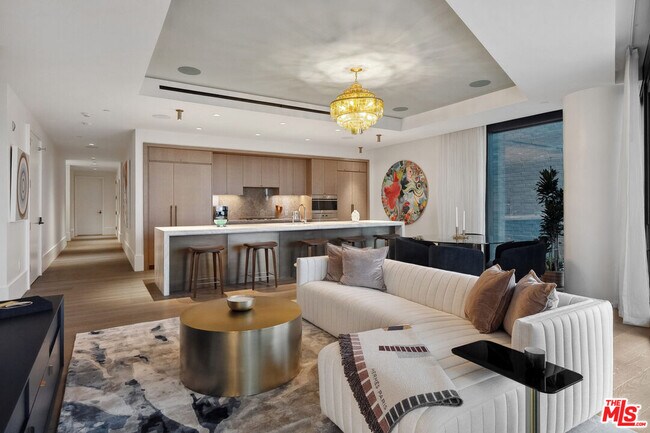 Building Photo - 8420 W Sunset Blvd