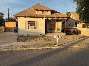 Building Photo - 316 Cibola St