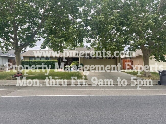 Primary Photo - 2622 Estate Dr