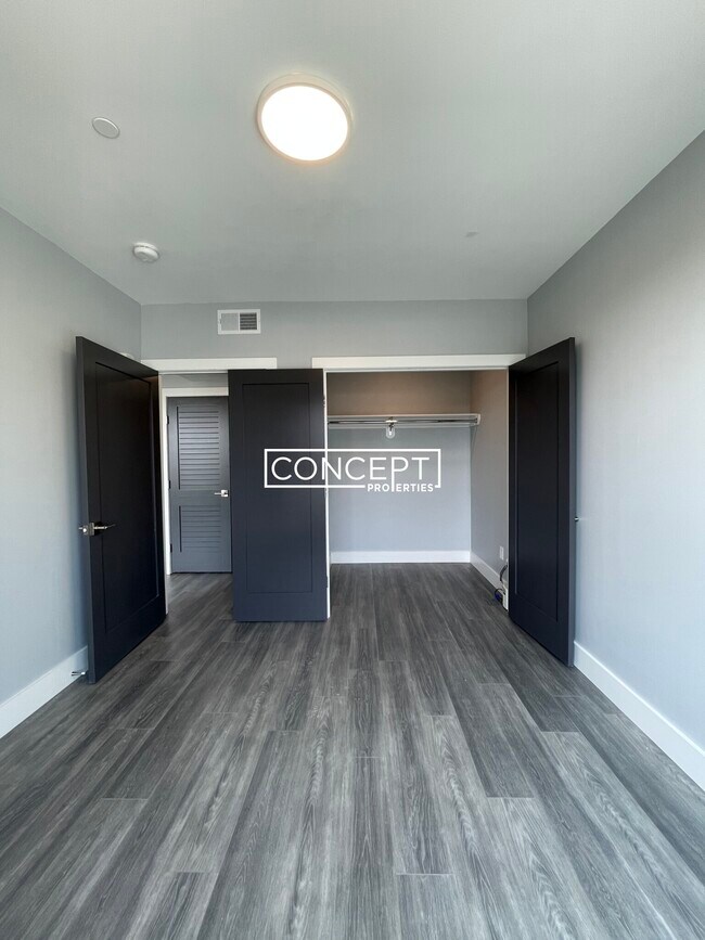 Building Photo - 365 Western Ave