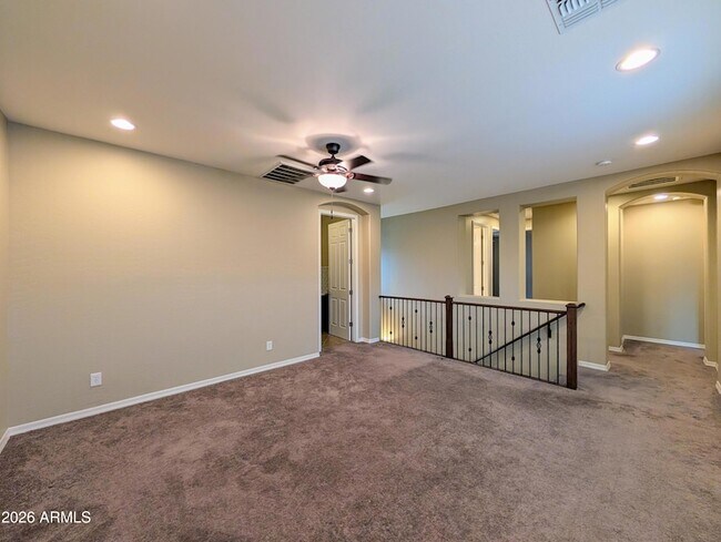 Building Photo - 923 S Osborn Ln