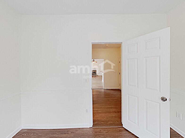 Building Photo - 34 Kodiak Ct