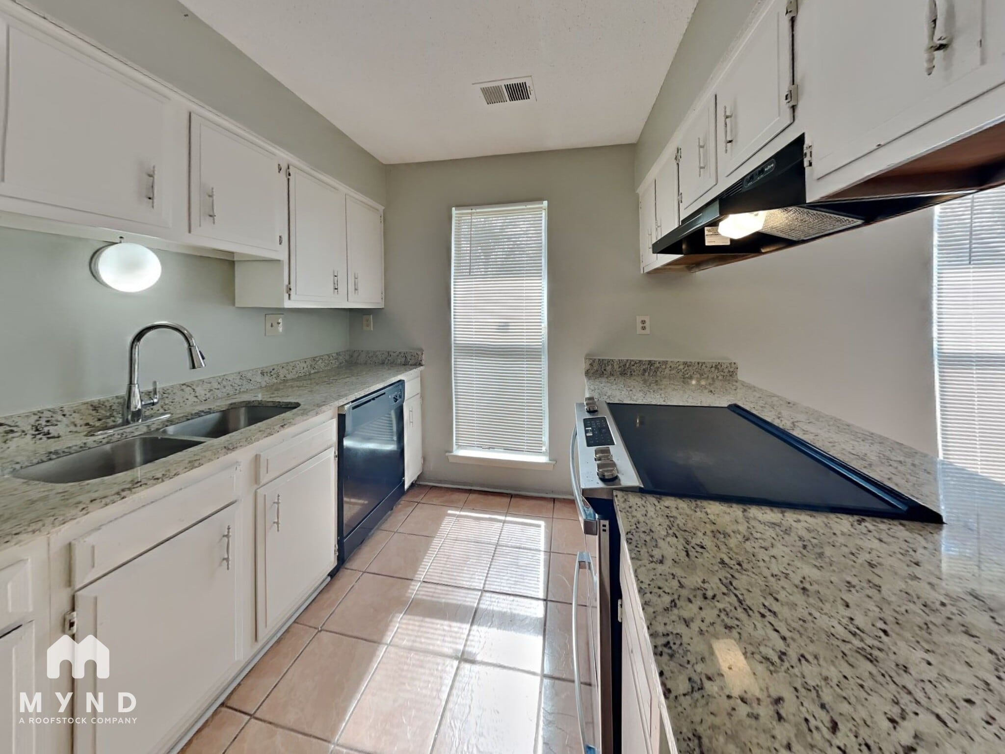 Building Photo - 3355 Carroll Dr