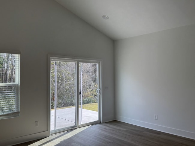 Building Photo - Spacious 4BR, 3BA Home in Aspire at New Ha...