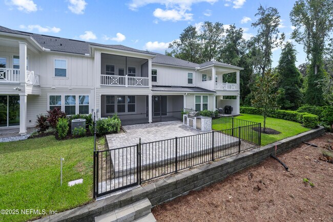 Building Photo - 23 Oak Pk Dr