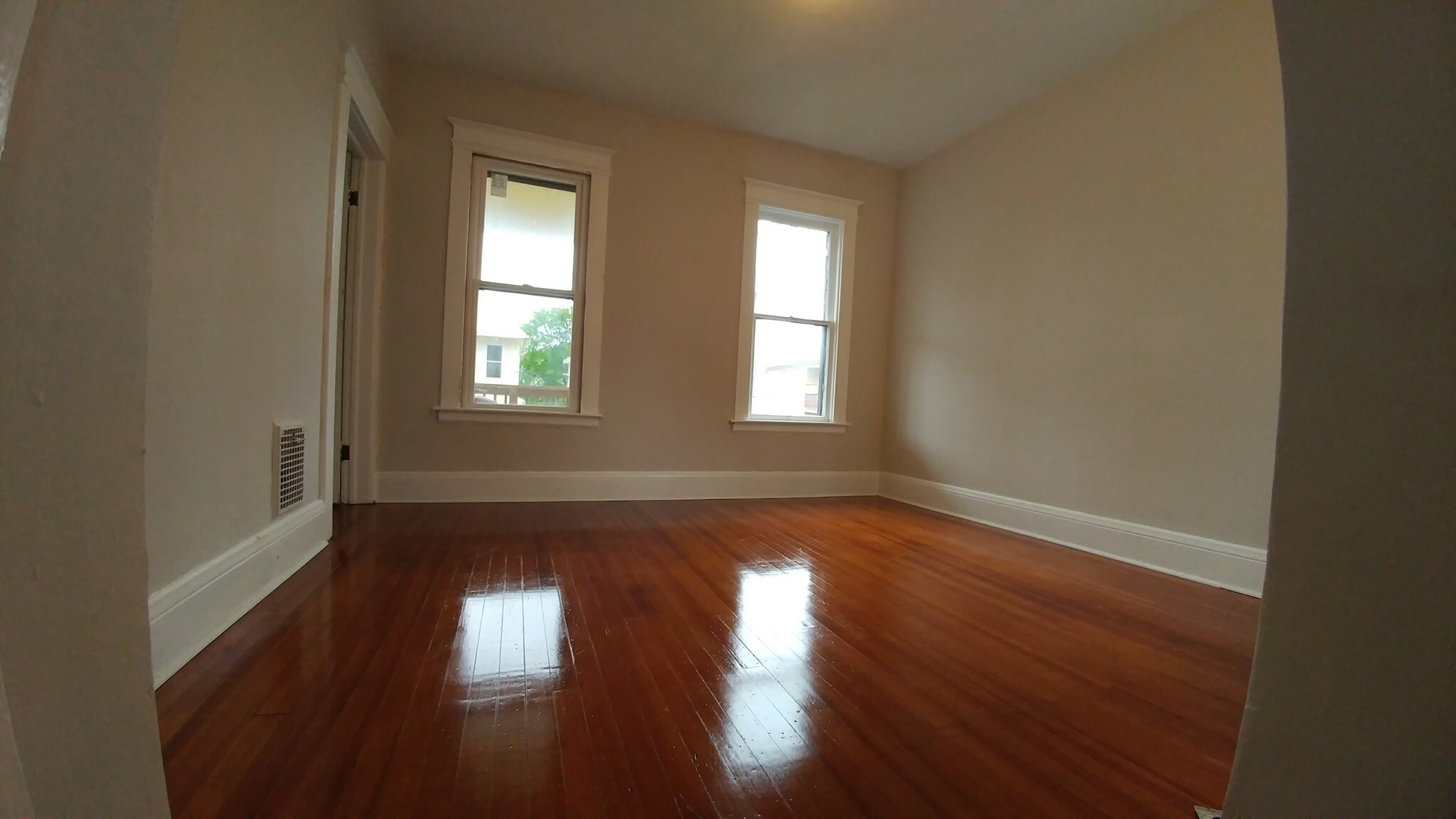 Building Photo - 112 Wall St