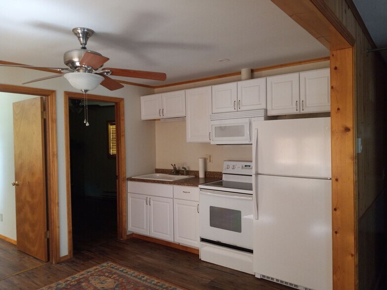 Building Photo - 44361 66th St