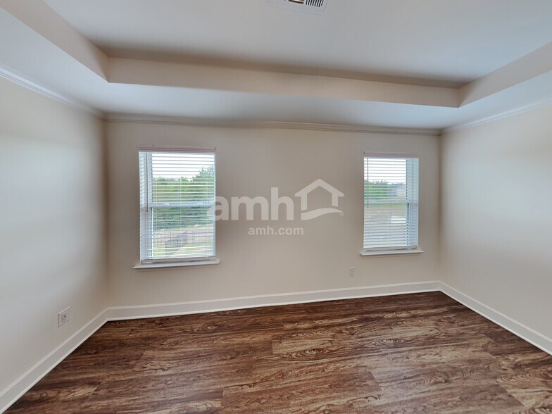 Building Photo - 5408 Lake Water Ct