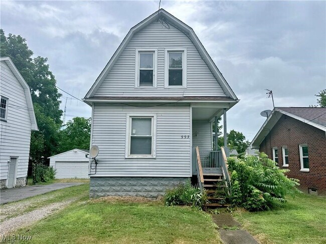 Primary Photo - 993 Concord Ave