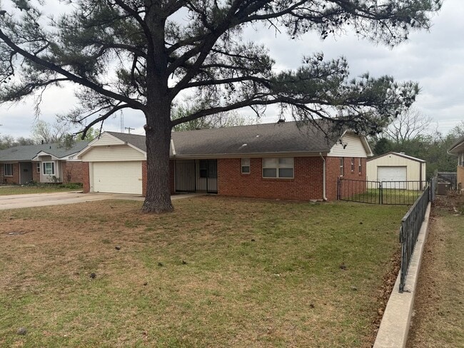 Building Photo - 1809 N Pennsylvania Ave