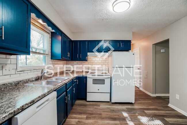 Building Photo - Charming 4 Bedroom in Reynoldsburg!
