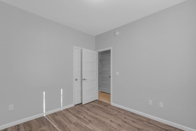 Building Photo - 130 Summerlin Ln